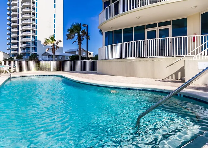Lagoon Tower By Luxury Gulf 3*